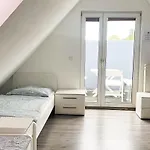 Work&stay In *