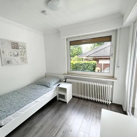 Work & In Apartman *