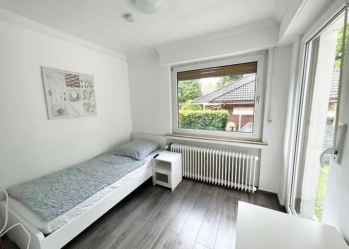 Work & In Apartman *